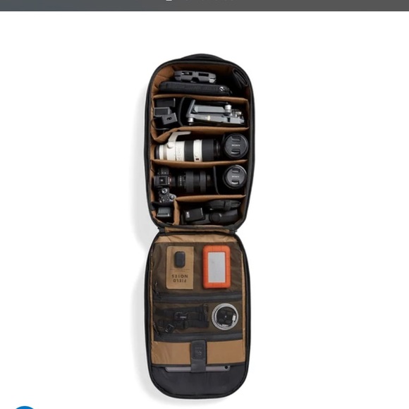 Like new Peter McKinnon X Nomatic camera bag - Picture 3 of 8